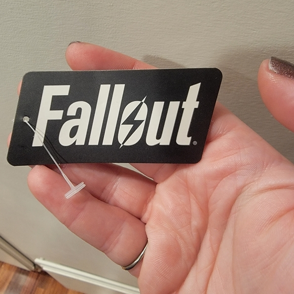 Fallout Viscose Fashion Scarf/Video Game VAULT BOY/Thumbs Up/Blue by Bioworld - Picture 8 of 8